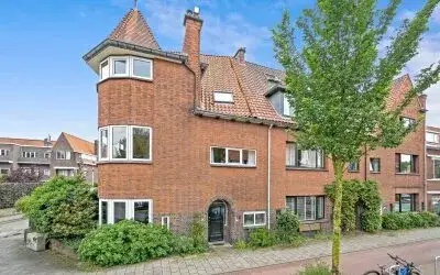 Corner house for sale: Waalsdorperweg 63, Waalsdorp 'S-Gravenhage