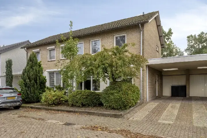Tussenwoning te koop: Waalseweg 30, Noord Someren