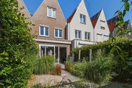 Terraced house for sale: Wagenaarstraat 20, Oude Binnenstad Vlissingen