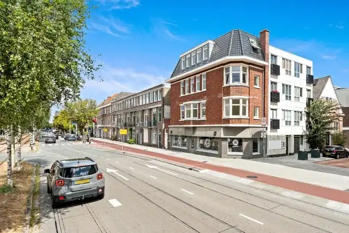 Apartment for sale: Waldeck Pyrmontkade 411, Zeeheldenkwartier 'S-Gravenhage