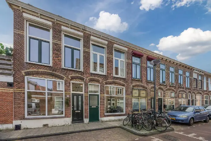Terraced house for sale: Waldeck Pyrmontstraat 28, Noorderkwartier Leiden