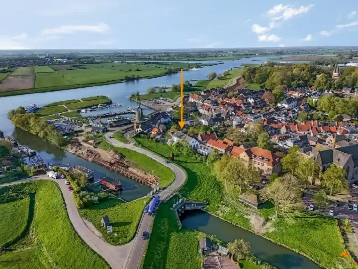 Tussenwoning te koop: Walplantsoen 18, Binnenstad Wijk Bij Duurstede