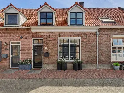 Tussenwoning te koop: Walstraat 5, Klundert Klundert