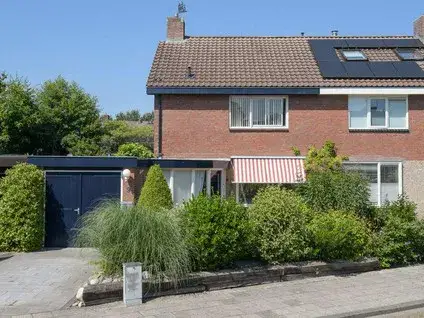 Tussenwoning te koop: Walta 9, De Wiken oost Drachten