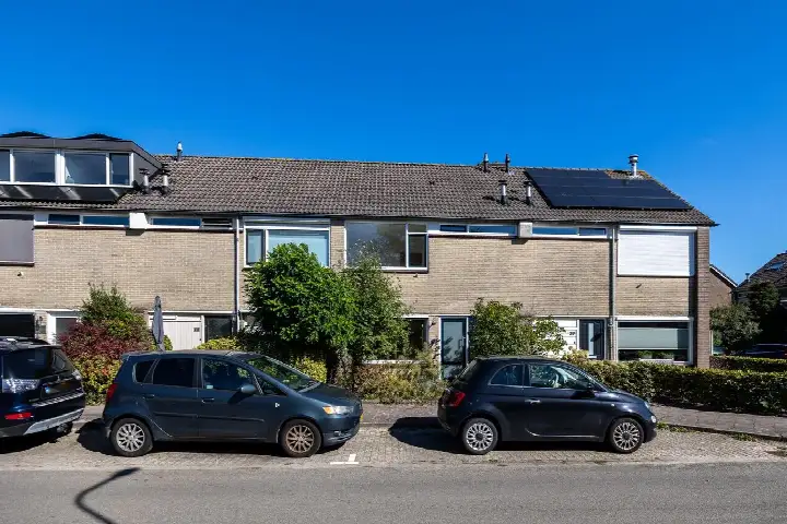 Terraced house for sale: Walter van Amersfoortstraat 37, Kern Achterveld Achterveld