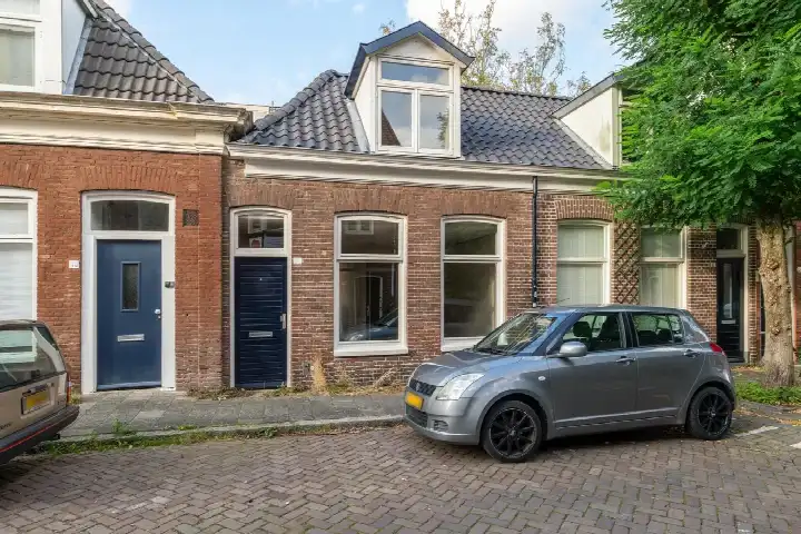 Tussenwoning te koop: Warmoesstraat 50, Oosterpoort Groningen