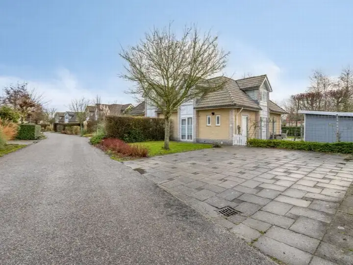 Twee-onder-één-kap te koop: Watergang 12, Verspreide huizen Kamperland Kamperland