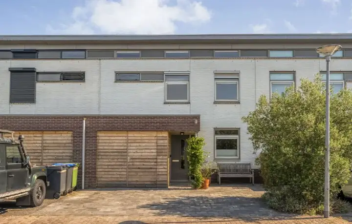 Tussenwoning te koop: Waterhoen 11, Vogelbuurt Meppel