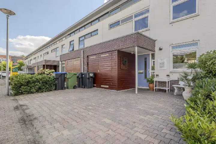Tussenwoning te koop: Waterhoen 6, Vogelbuurt Meppel