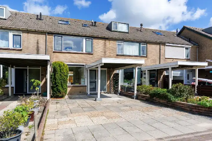 Tussenwoning te koop: Waterhoenstraat 20, Vogelbuurt Anna Paulowna