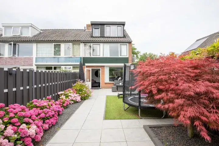 Corner house for sale: Waterhoenstraat 44, Hornmeer Aalsmeer