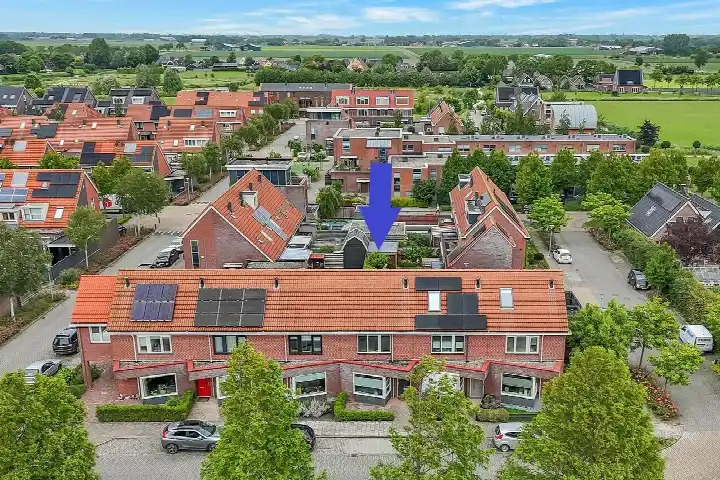 Tussenwoning te koop: Watering 14, Tuitjenhorn-Centrum en Kerkbuurt Tuitjenhorn
