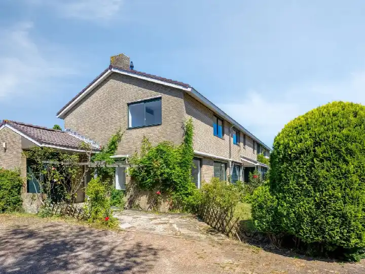 Corner house for sale: Waterklaver 9, Grassen- Waterbuurt Gouda