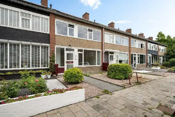 Tussenwoning te koop: Waterlandlaan 10, Maarswold Stadskanaal