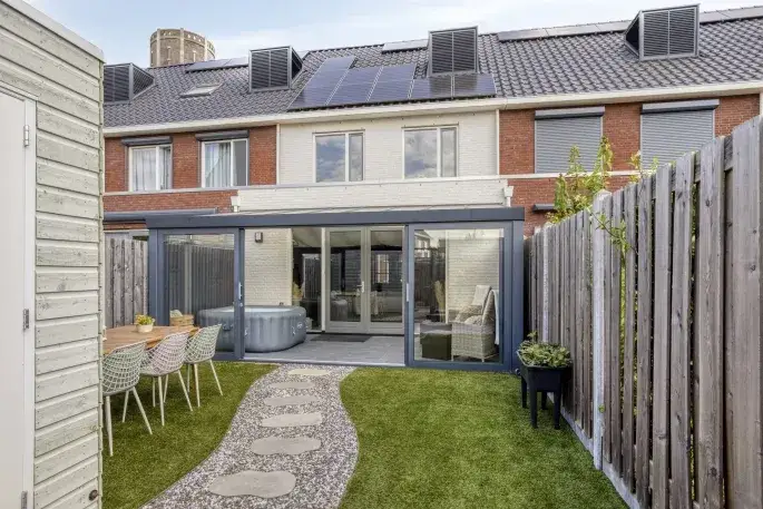Terraced house for sale: Waterlelie 8, 's-Gravendeel Woonkern 'S-Gravendeel