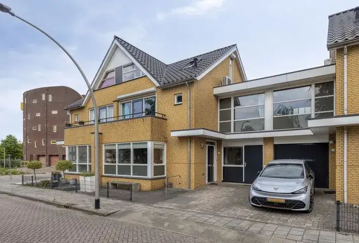Tussenwoning te koop: Watermunt 39, Volgerlanden-West Hendrik-Ido-Ambacht