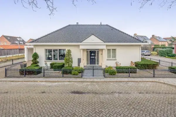 Vrijstaande woning te koop: Watersnip 15, Waspik beneden Waspik