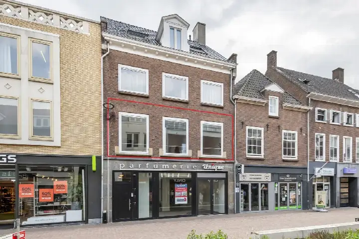Appartement te koop: Waterstraat 17, Binnenstad Tiel