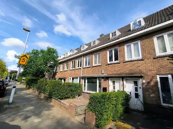 Terraced house for sale: Wattstraat 33, Woensel-West Eindhoven