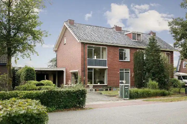 Twee-onder-één-kap te koop: Wechelerweg 46B, Dorp Diepenveen Diepenveen