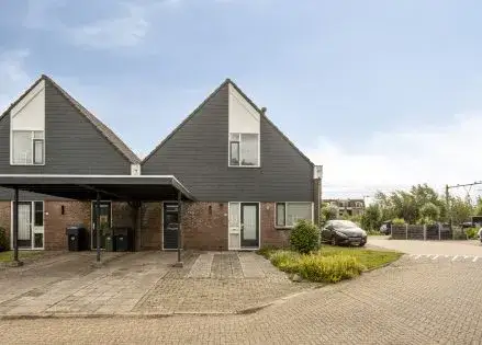 Corner house for sale: Wederik 83, De Greiden Heerenveen