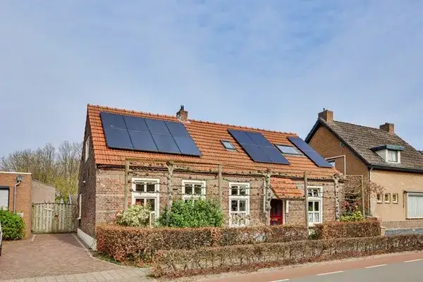 Twee-onder-één-kap te koop: Weebosserweg 12, Weebosserweg-Breerijt Bergeijk