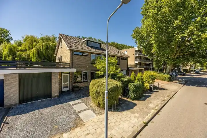 Tussenwoning te koop: Weegbreestraat 34, Nieuw-Vennep Zuid Nieuw-Vennep