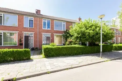 Terraced house for sale: Weegschaalstraat 38, Paddepoel-Zuid Groningen