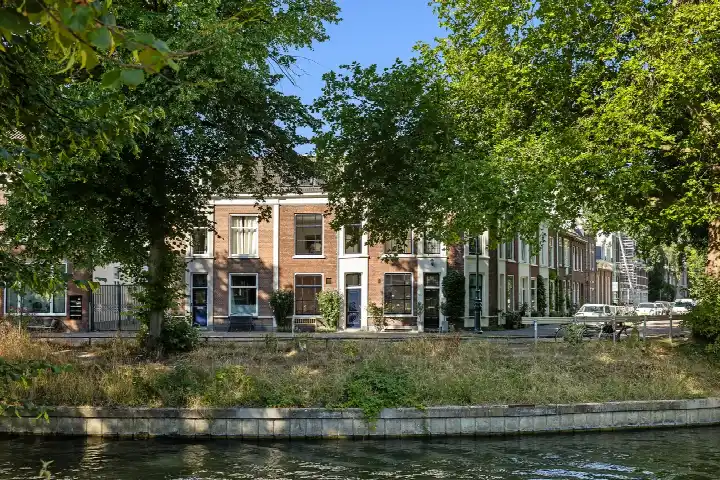 Tussenwoning te koop: Weerdsingel O.Z. 70, Vogelenbuurt Utrecht
