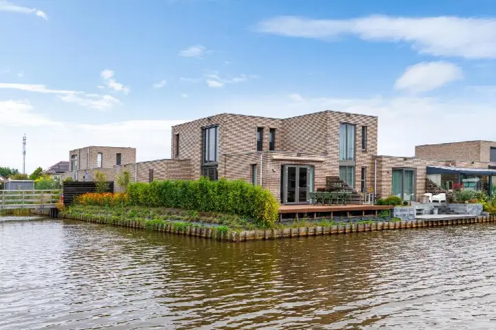 Corner house for sale: Weerestein 27, De Vosholen-Oost Sappemeer
