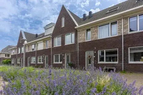 Tussenwoning te koop: Weeresteinhof 15, Queeckhovenplein en omgeving Utrecht