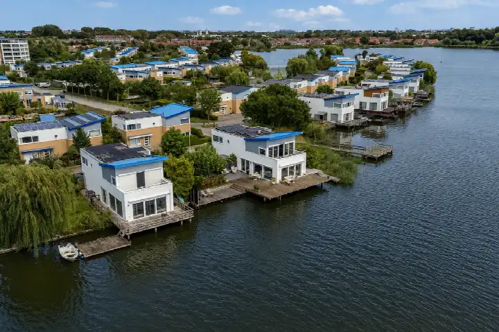 Vrijstaande woning te koop: Weerribben 99, Lelystad-Haven West Lelystad