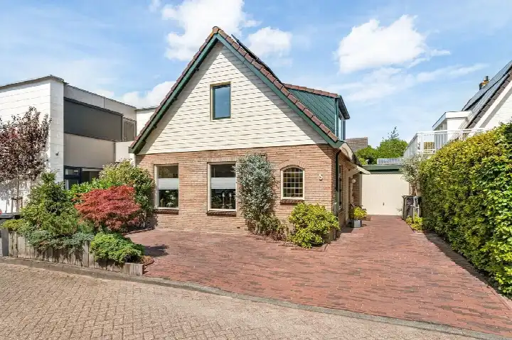 Tussenwoning te koop: Wegedoornweg 5, Oosterduin Haarlem