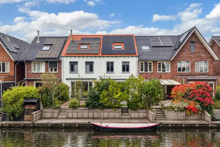 Terraced house for sale: Weide Heijning 14, Broek op Langedijk kern Broek Op Langedijk