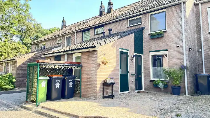 Terraced house for sale: Weidemolen 26, Grote Waal - Buurt 13 07 Hoorn