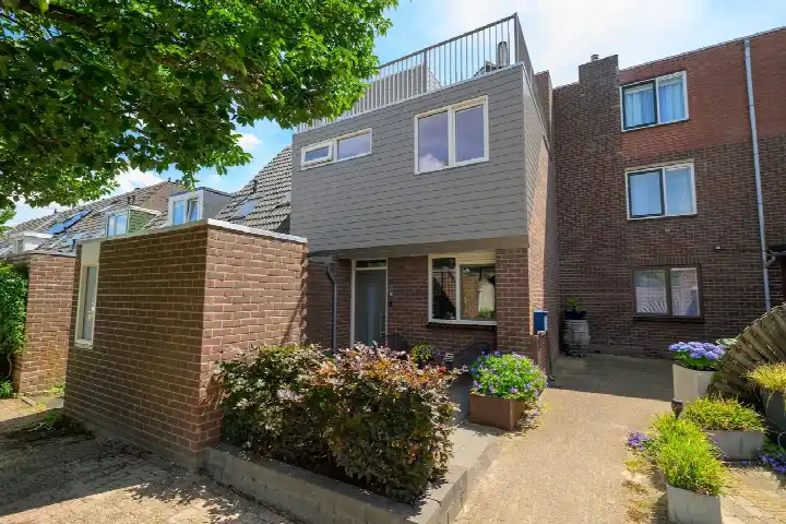 Terraced house for sale: Weigeliapark 39, Parkenbuurt Zoetermeer