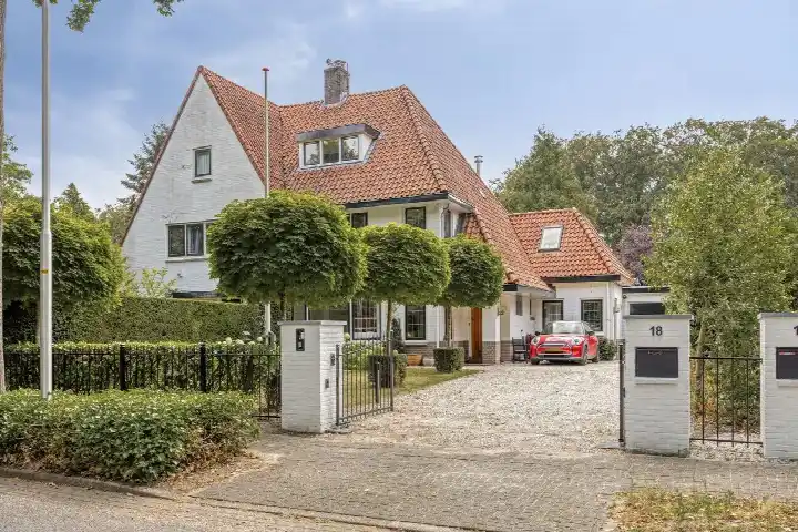 Terraced house for sale: Welgelegenlaan 18, Driebergen-Oost en Zuid Driebergen-Rijsenburg