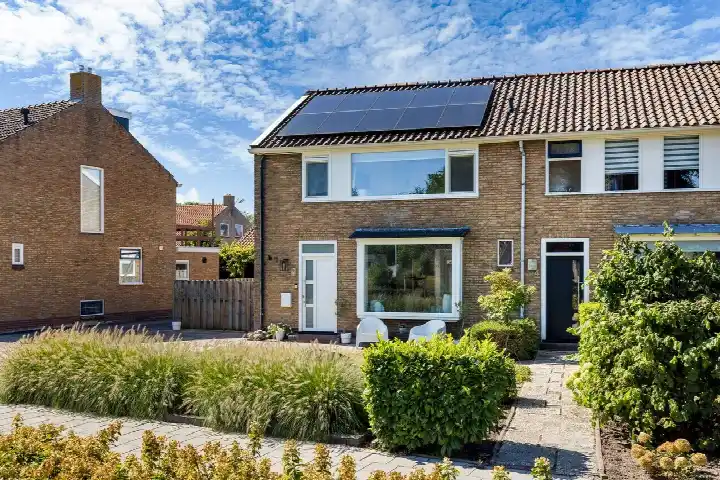 Corner house for sale: Wergeasterdyk 6, Goutum Goutum