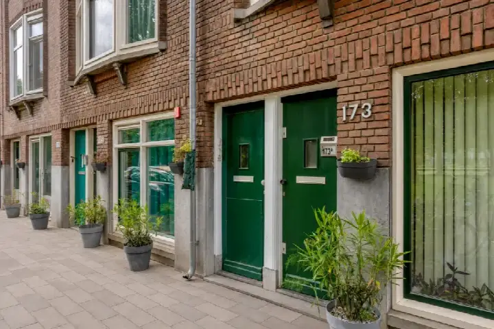 Appartement te koop: West-Varkenoordseweg 173B02, Hillesluis Rotterdam