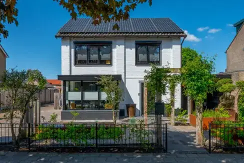 Vrijstaande woning te koop: Westgroeneweg 50, Dinteloord Dinteloord