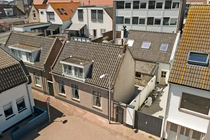 Tussenwoning te koop: Westpad 10, Centrum Katwijk (Zh)