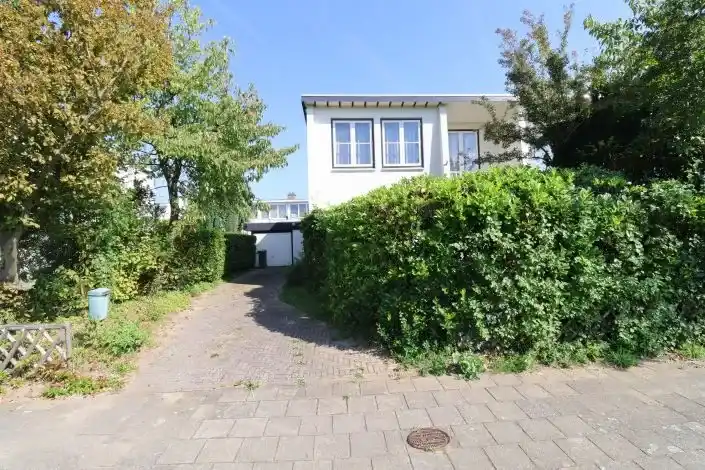 Semi-detached for sale: Westrand 18, Amby Maastricht