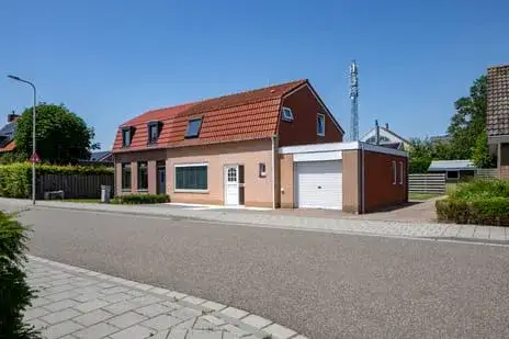 Twee-onder-één-kap te koop: Weststraat 24, Kern Biervliet Biervliet (Gem. Terneuzen)