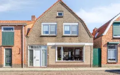 Twee-onder-één-kap te koop: Weststraat 36A, Oostburg Oostburg