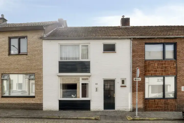 Tussenwoning te koop: Weststraat 51, Kern Axel Axel