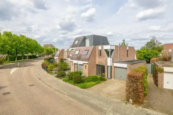 Hoekwoning te koop: Weteringlaan 176, De Blaak Zuid-West Tilburg
