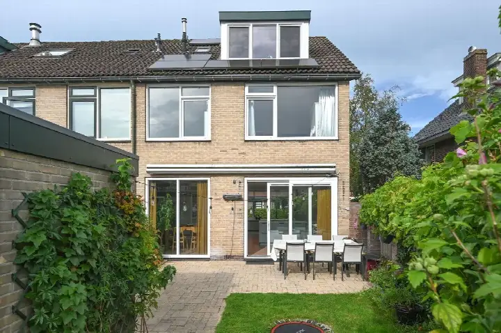 Hoekwoning te koop: Weteringstraat 58B, Schilderswijk Baarn