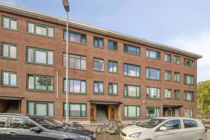 Apartment for sale: Weteringstraat 90, Kralingen West Rotterdam