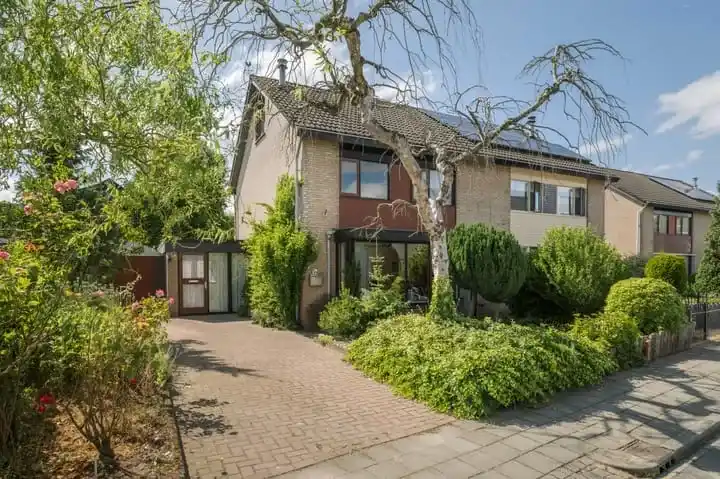 Twee-onder-één-kap te koop: Wethouder G.J. Kuiperstraat 49, Olst Centrum-West Olst