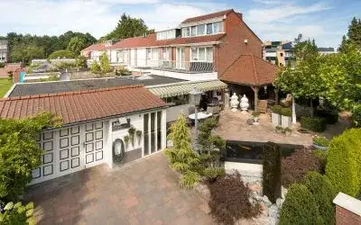 Corner house for sale: Wethouder Nijhuisstraat 20, Elferink-Heuwkamp Enschede
